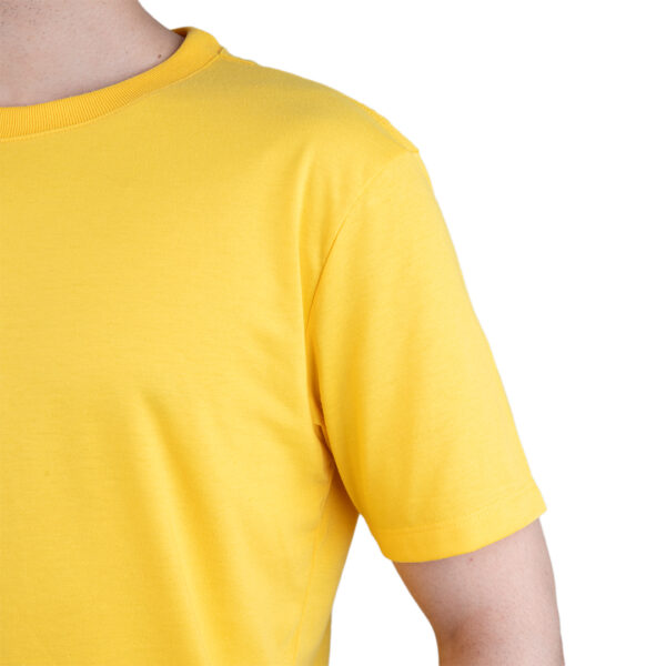 CAMISETA BASICA LISA AMARELO CANÁRIO - Image 3